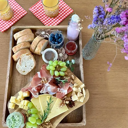 Počitniška hiša Hisa Rejmr With Private Parking