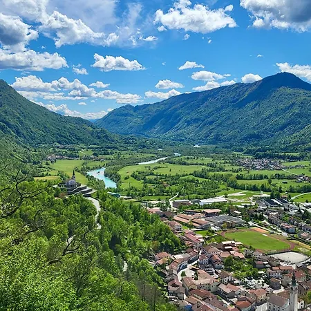 Hisa Rejmr With Private Parking *