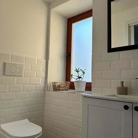 Hisa Rejmr With Private Parking *