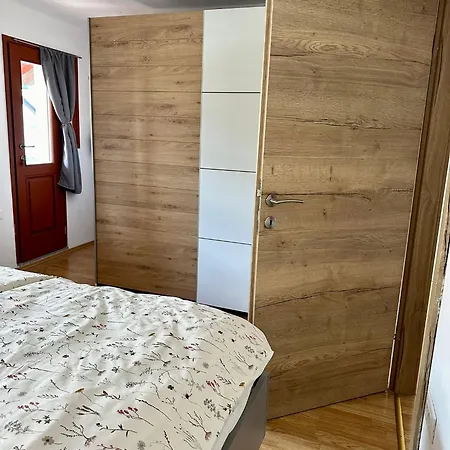 Hisa Rejmr With Private Parking Počitniška hiša