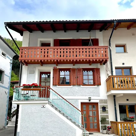 Hisa Rejmr With Private Parking Kobarid