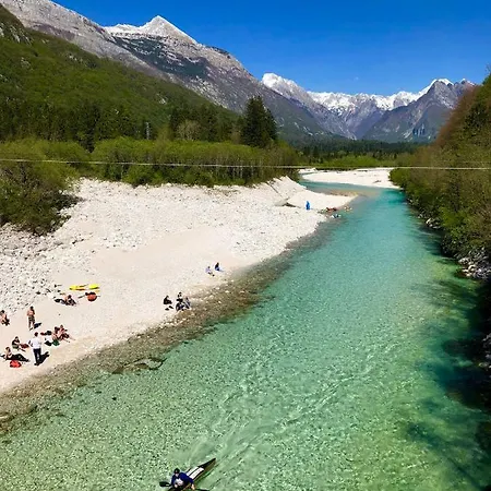 Počitniška hiša Hisa Rejmr With Private Parking Kobarid